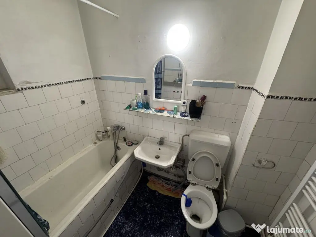 Apartament 3 camere zona Abator 