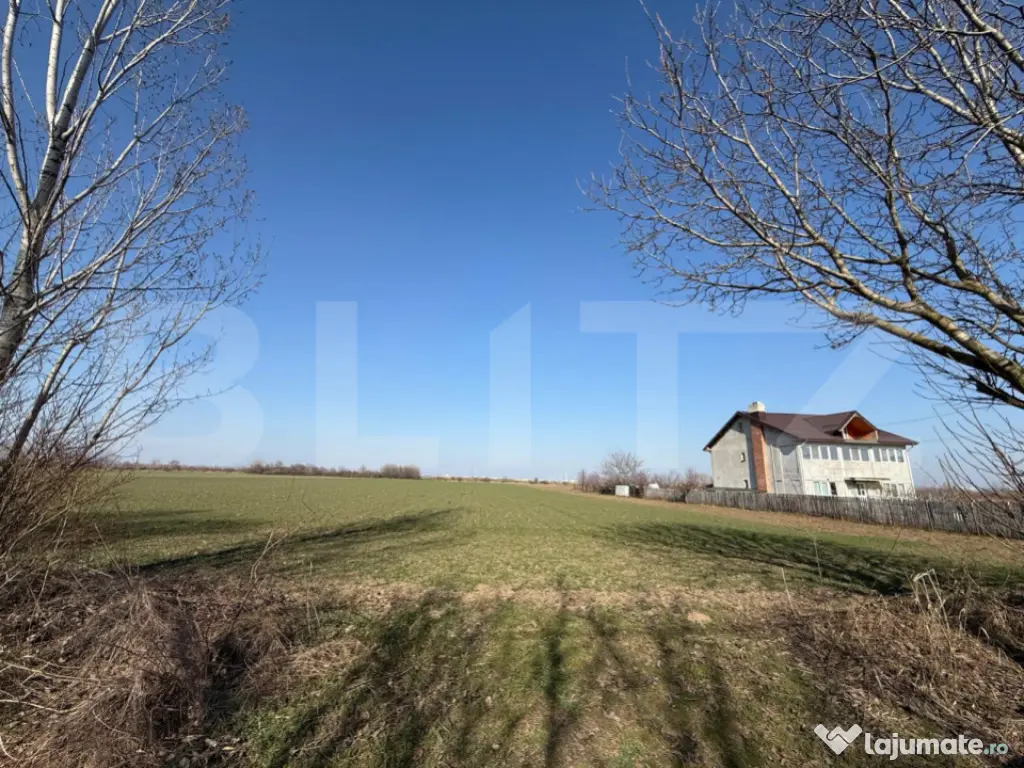 Teren intravilan de vânzare – Târgșor, zona Zalhana