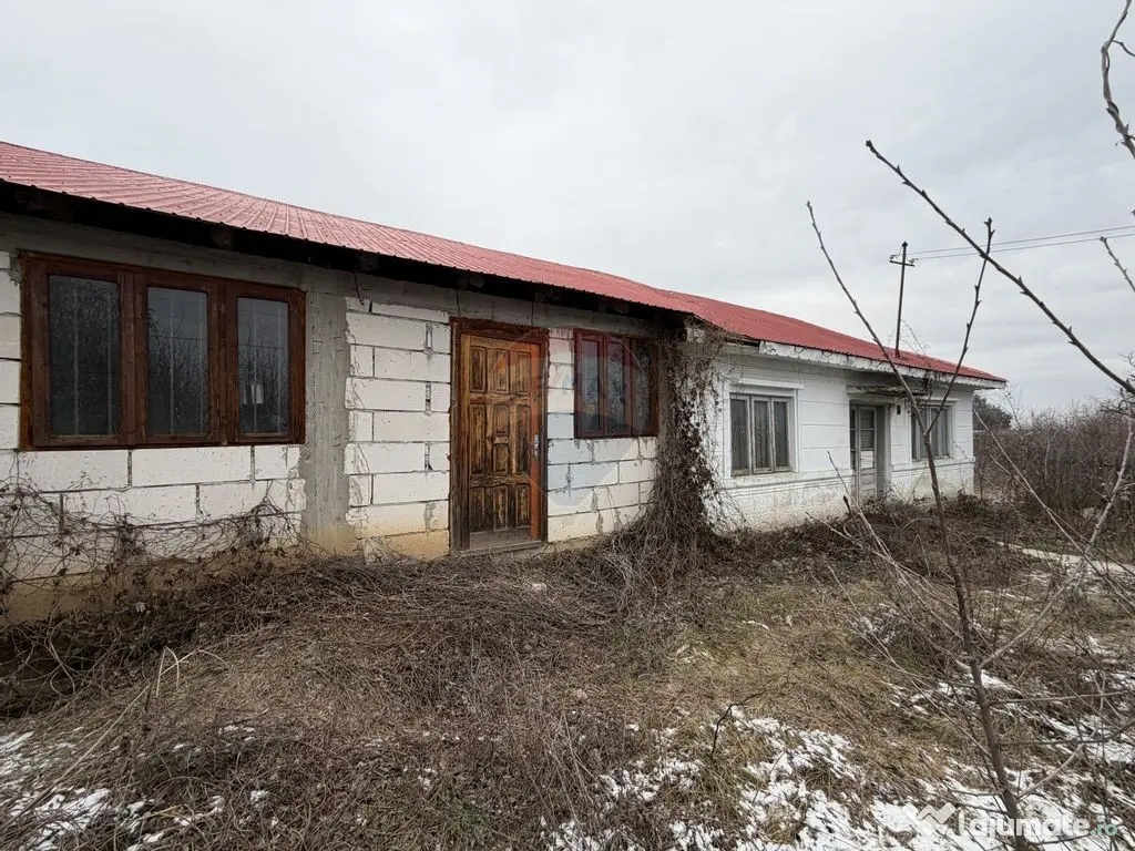 Casă Dumbraveni strada viilor 20