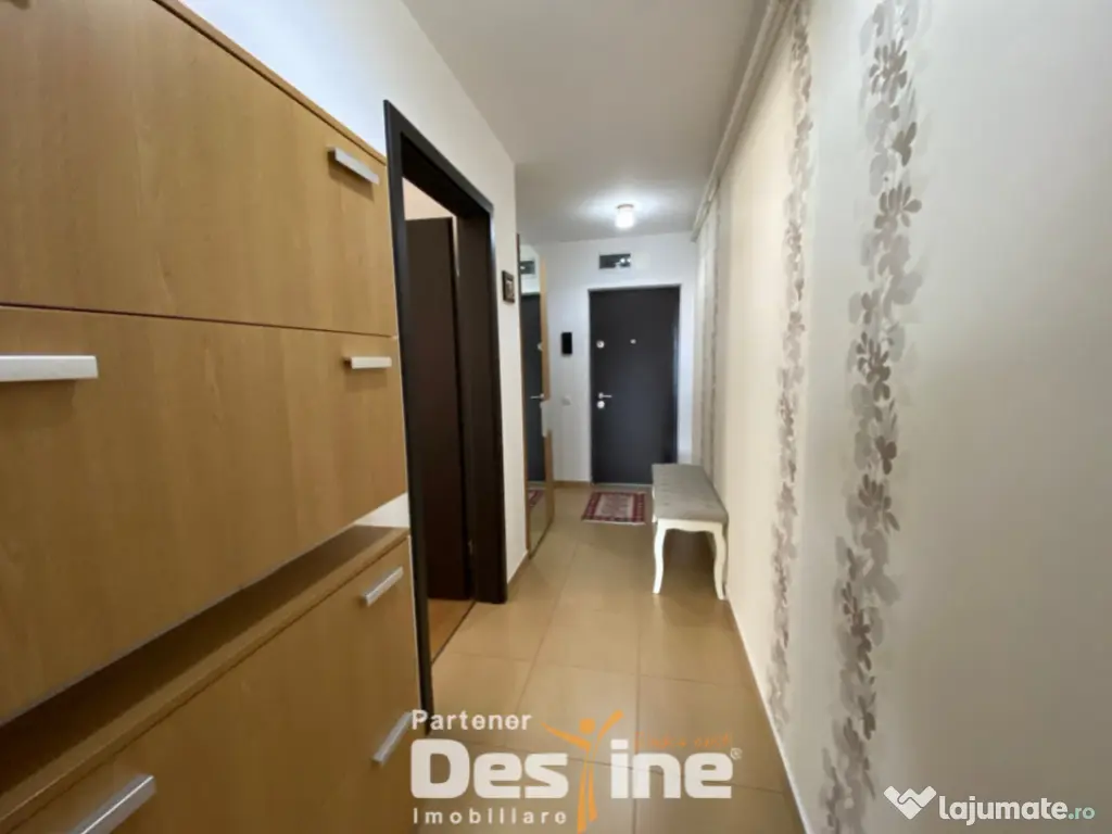 Studio mobilat premium, etaj intermediar, cu balcon si loc d 