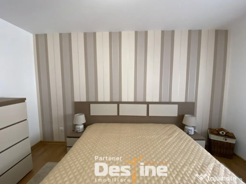 Studio mobilat premium, etaj intermediar, cu balcon si loc d 