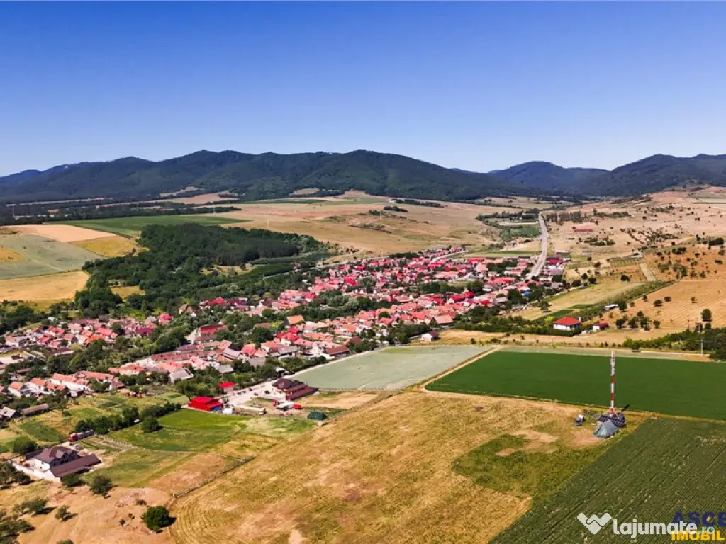 FILM! 1.100 mp teren intravlan in Maierus, Brasov 