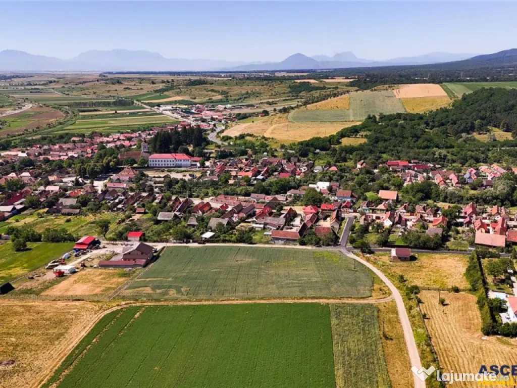 FILM! 1.100 mp teren intravlan in Maierus, Brasov 