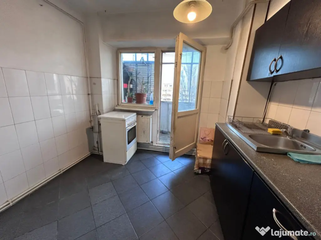 Ap.1 camera 40mp, zona Ultracentrala Independentei. etaj int 