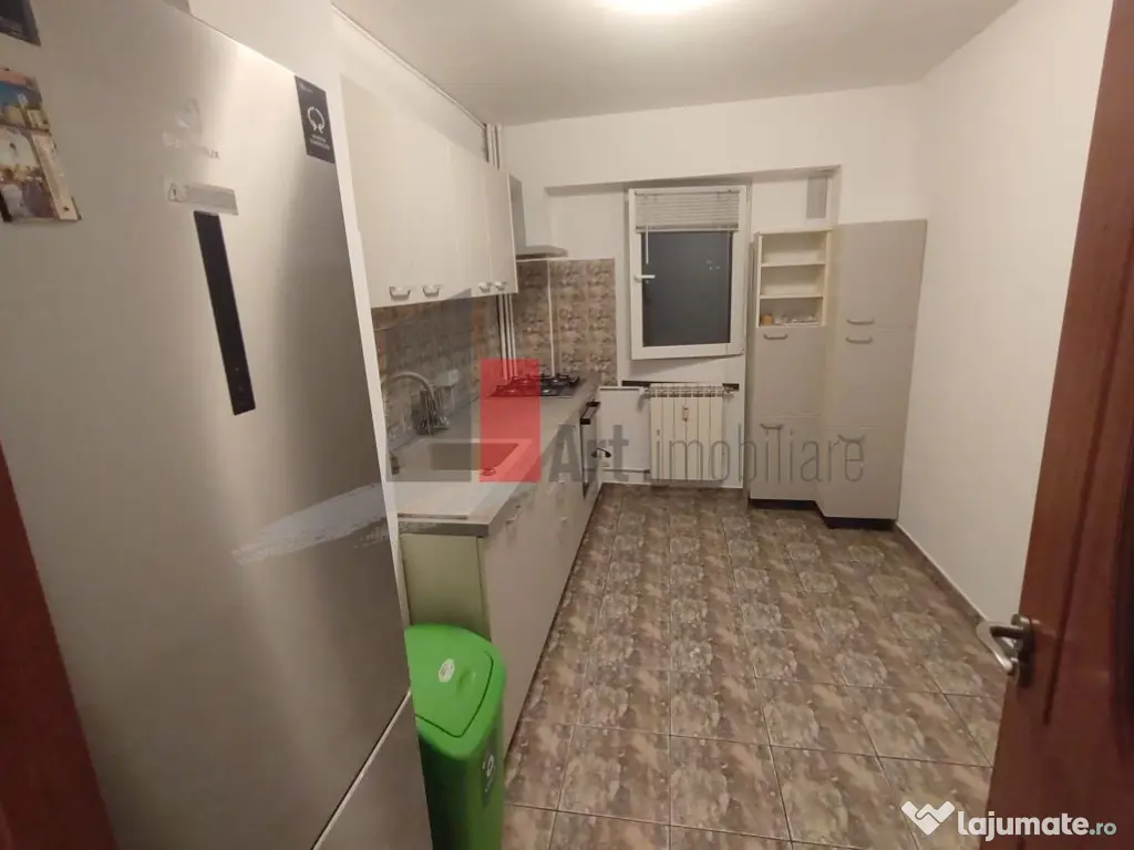 Închiriere apartament decomandat 3 camere - Bd. Lacul Te... 
