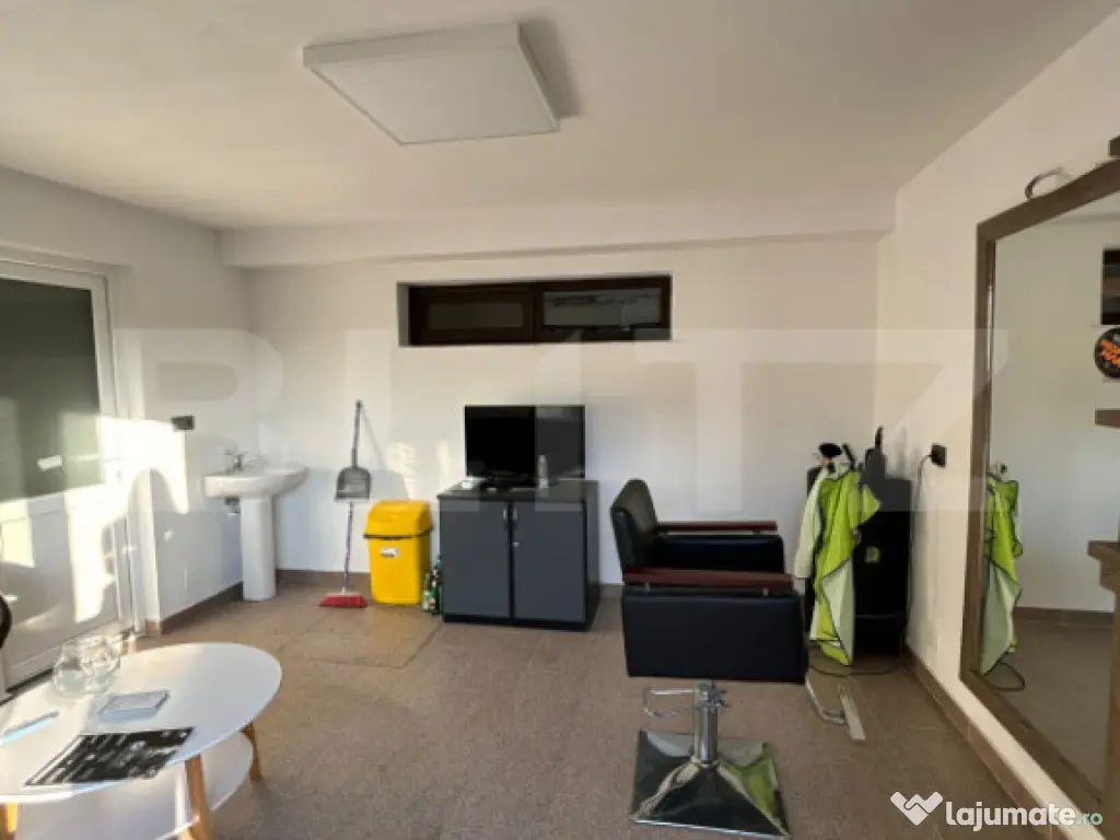 CLADIRE MIXTA DE VANZARE IN COMUNA DUMITRA, OPORTUNITATE DE