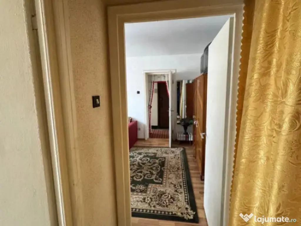 Apartament Cu 2 Camere Semidecomandate - Etaj 2 Zona Ultracentral 