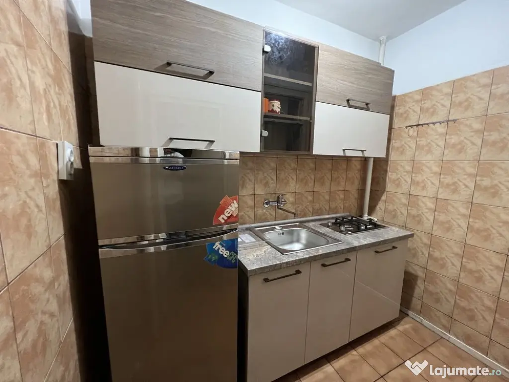 Vatra luminoasa iancului etaj 4 