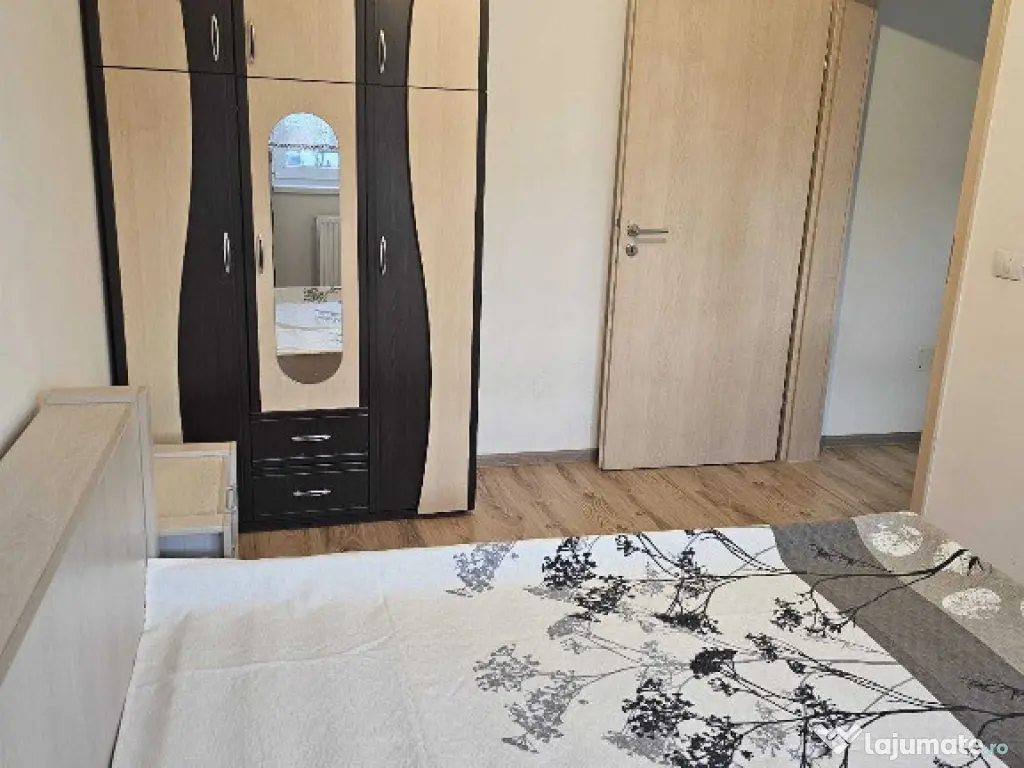 Apartament 2 camere zona TRACTORUL, 