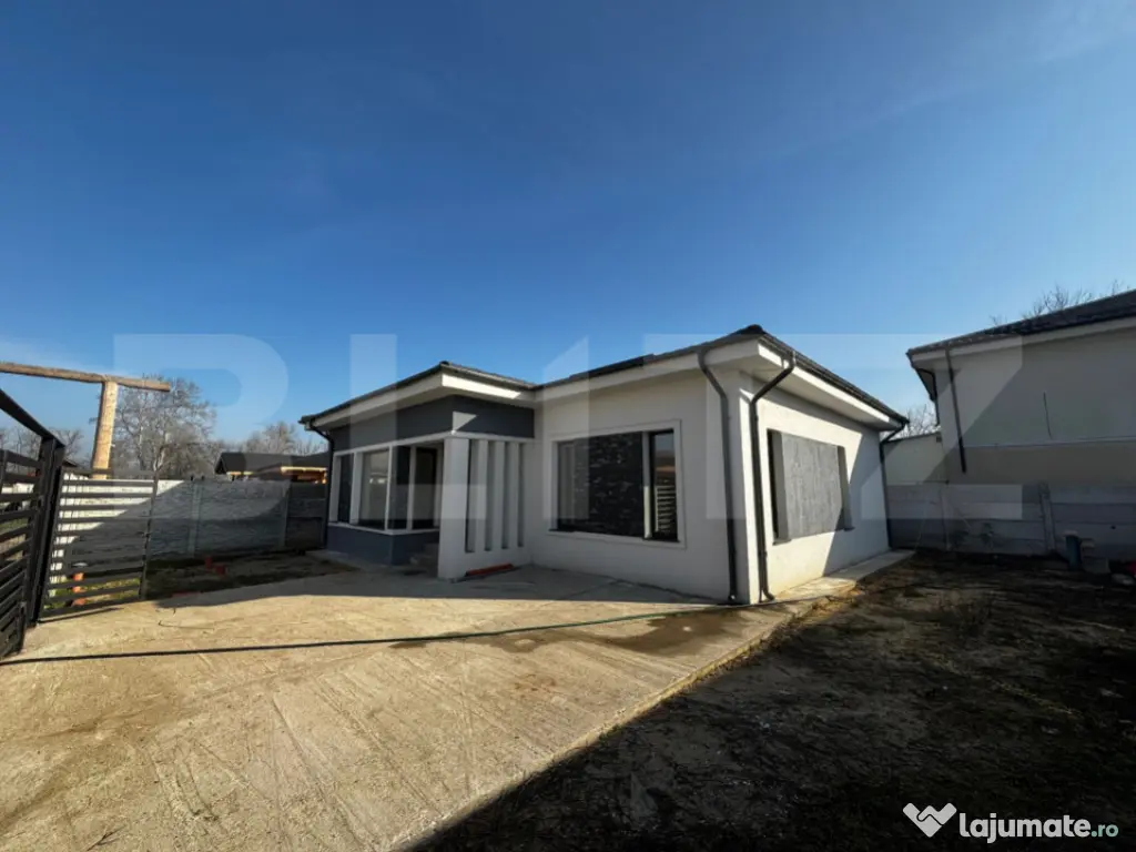 Casă parter 121 mp, 2 dormitoare, 331 mp teren, Leamna de J