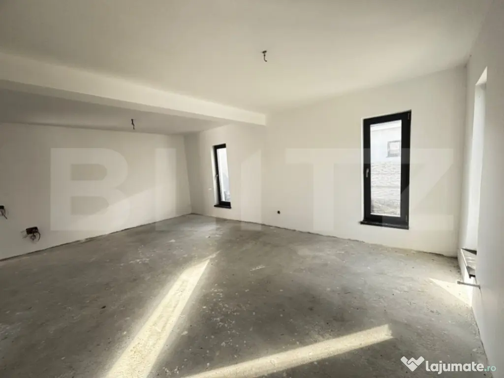 Casă parter 121 mp, 2 dormitoare, 331 mp teren, Leamna de J