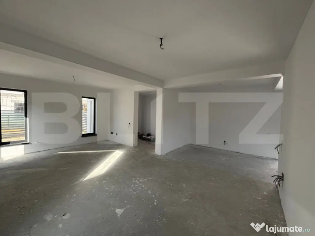 Casă parter 121 mp, 2 dormitoare, 331 mp teren, Leamna de J