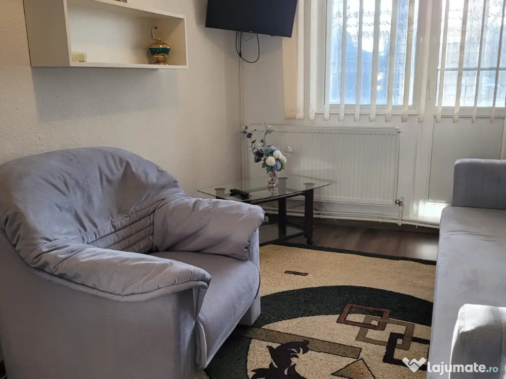 Apartament cu 2 camere de închiriat 