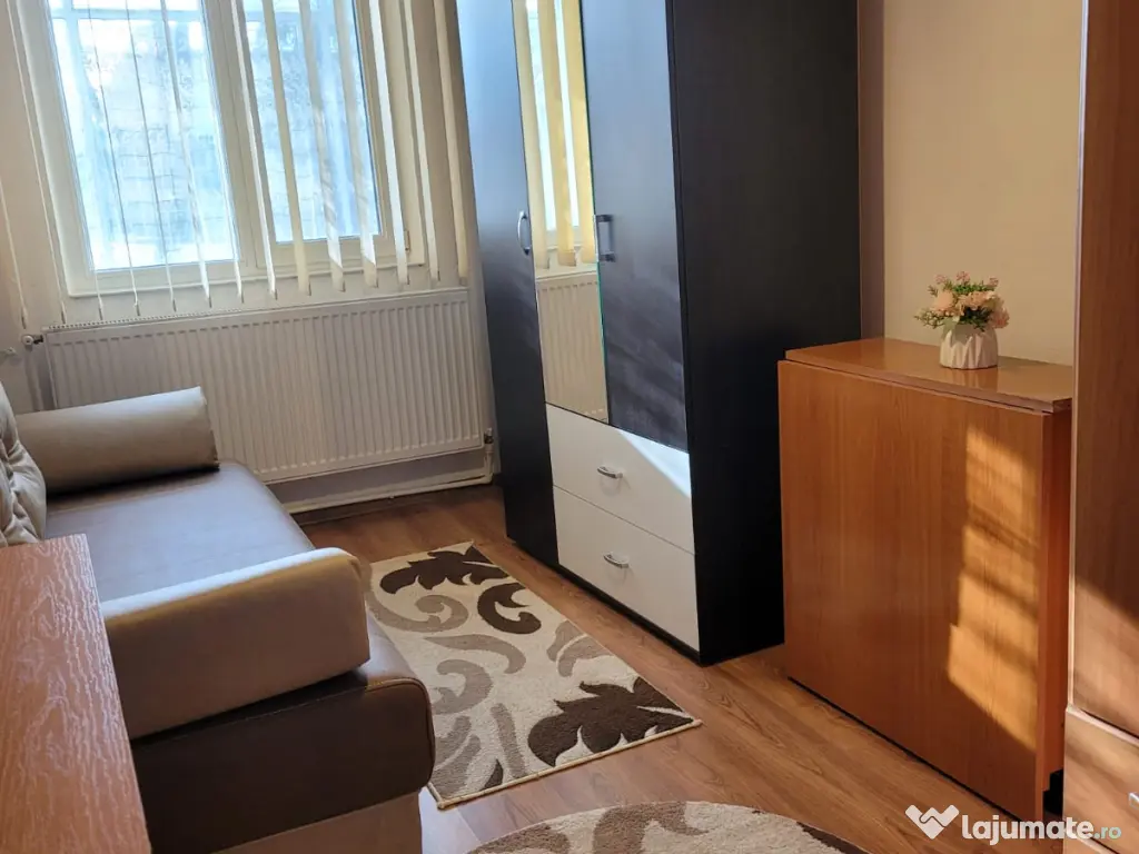 Apartament cu 2 camere de închiriat 