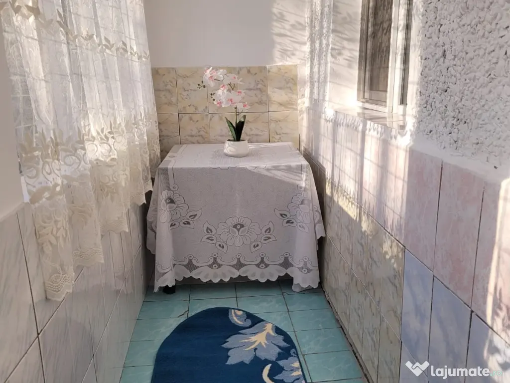 Apartament cu 2 camere de închiriat 