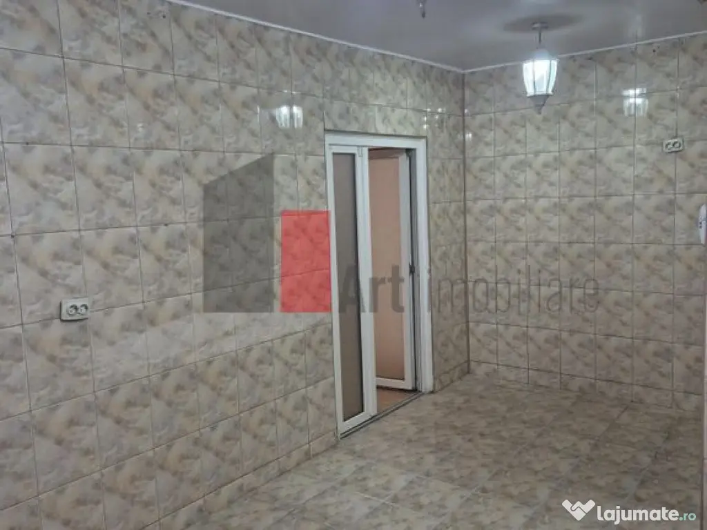 Vanzare apartament 4 camere Lujerului 