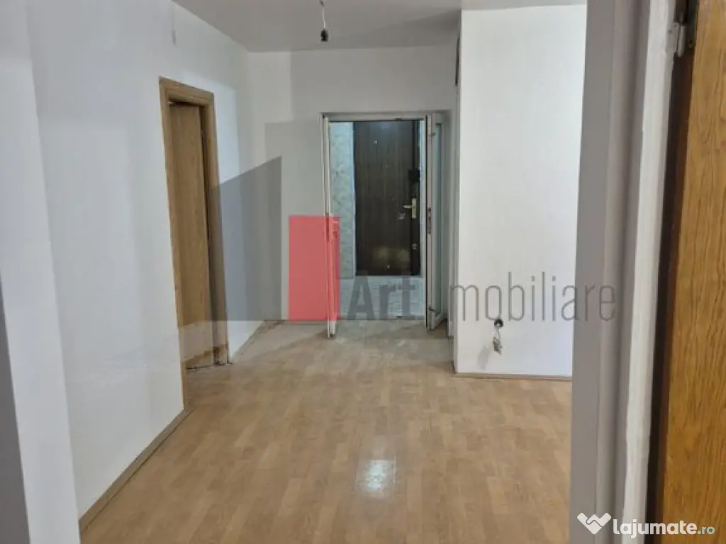 Vanzare apartament 4 camere Lujerului 