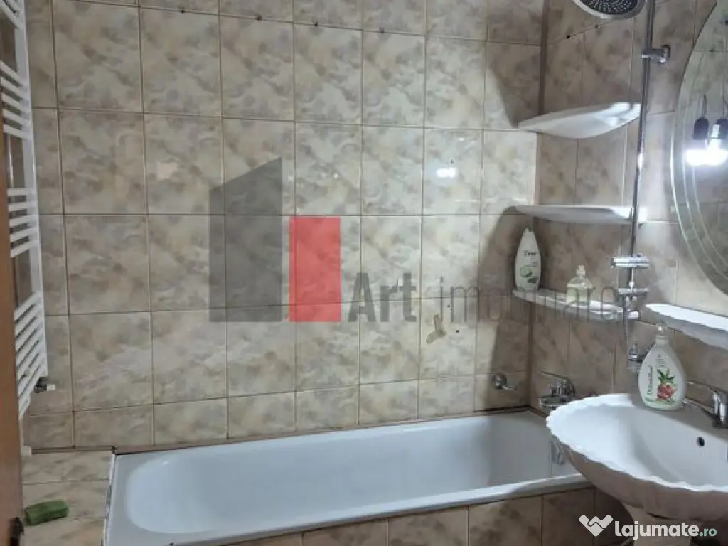 Vanzare apartament 4 camere Lujerului 