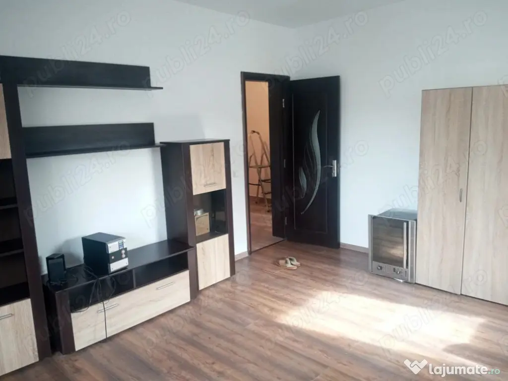 Apartament 2 camere zona TRACTORUL, 