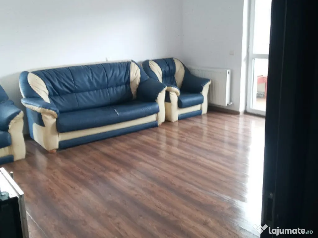 Apartament 2 camere zona TRACTORUL, 