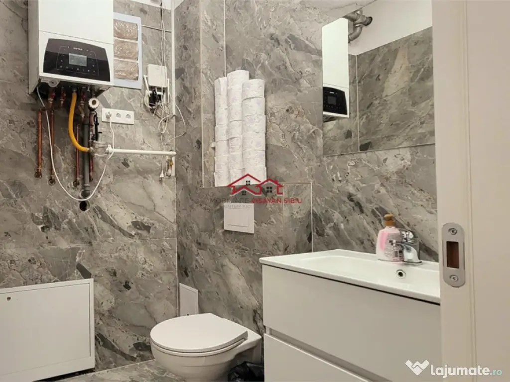 Spatiu comercial cu vitrina Doamna Stanca mall Selimbar 