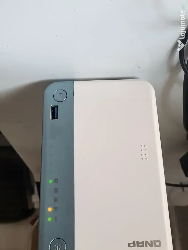 NAS QNAP TS-251D, 2-bay Intel, 8GB RAM, cu SSD 512GB inclus 