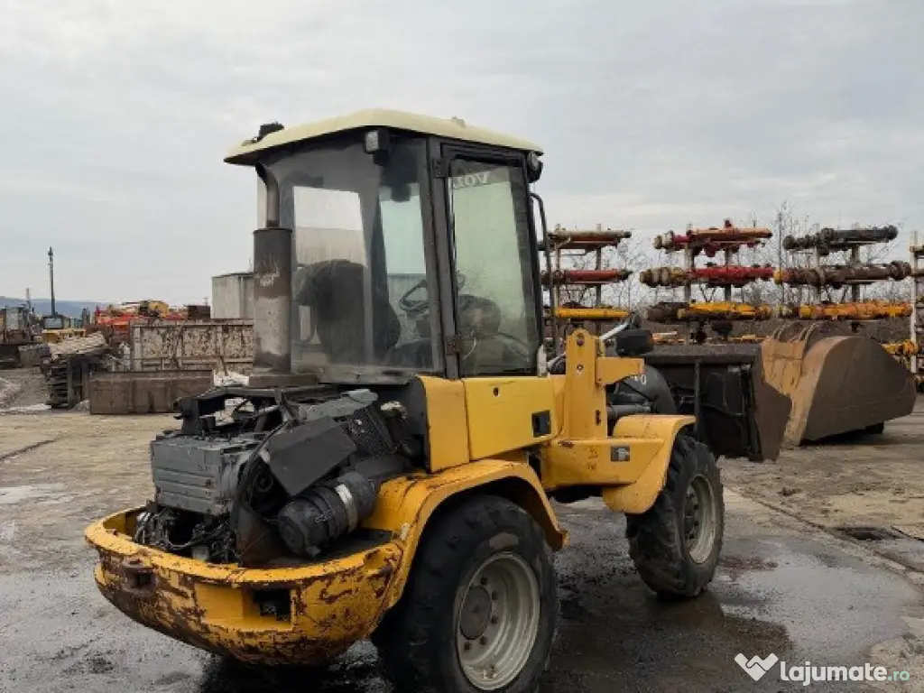 Distribuitor hidraulic incarcator frontal vola Volvo L30 B piese 