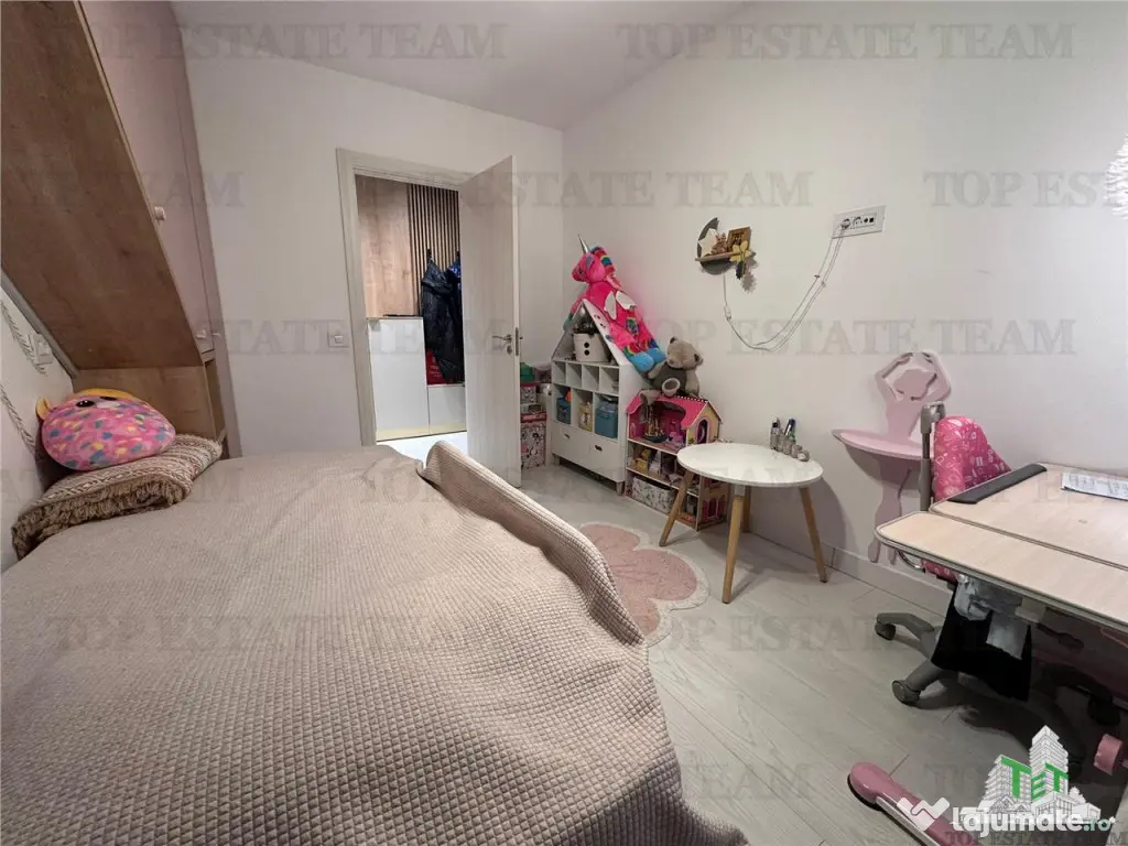 Apartament 3 camere de in zona Piata Presei 