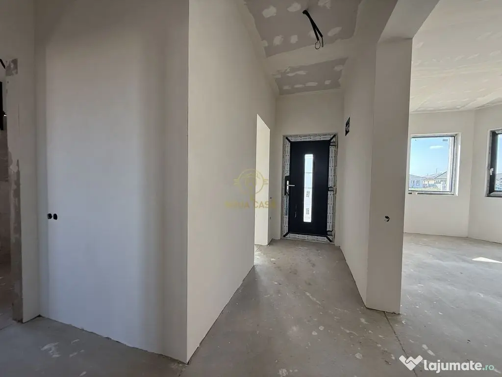 De Vanzare Casa 3 Dormitoare/Garaj/Terasa cu Teren Genero...