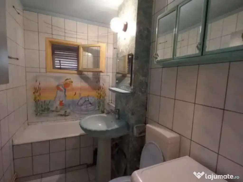 Apartament 2 camere, decomandat - zona Astra