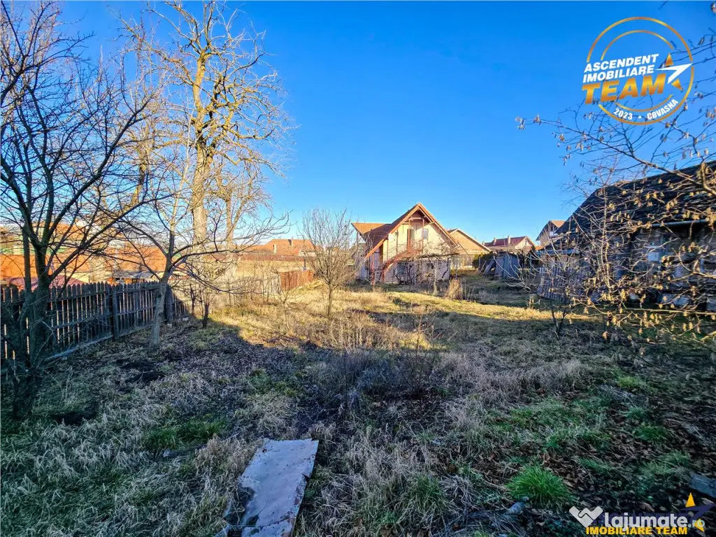 Pretabila si pentru 2familii:Vila duplex, Chilieni, Sfantu G 