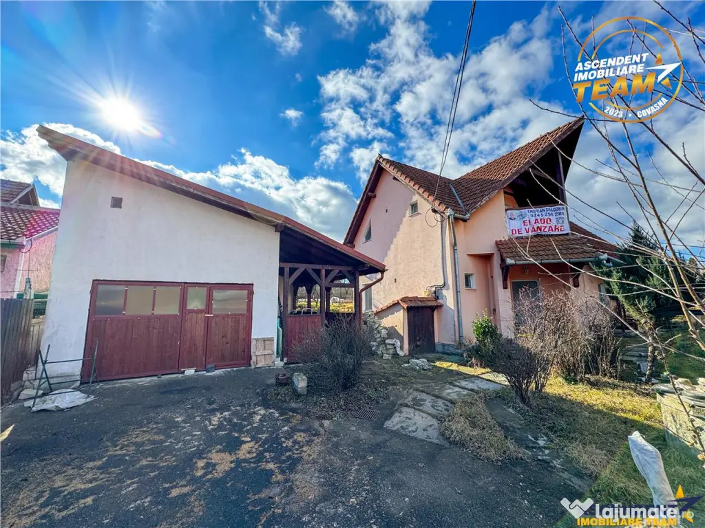 Pretabila si pentru 2familii:Vila duplex, Chilieni, Sfantu G 