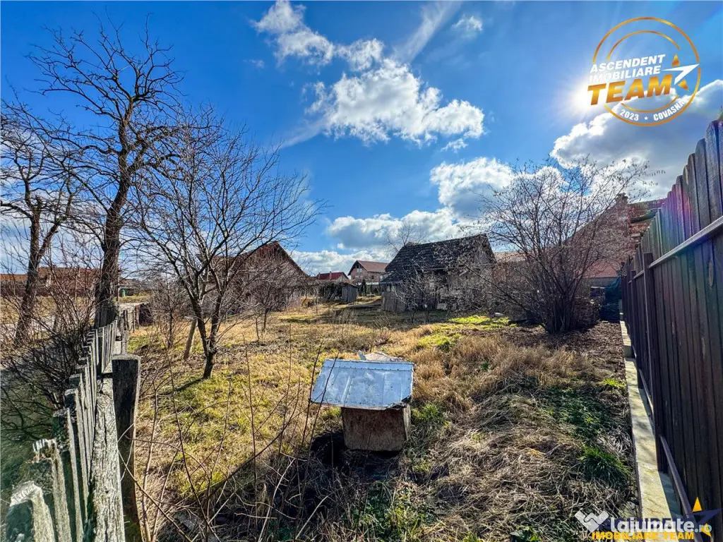 Pretabila si pentru 2familii:Vila duplex, Chilieni, Sfantu G 