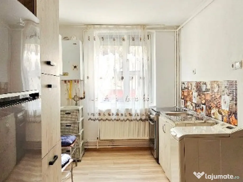 Apartament 2 camere decomandate, Precista, zona Biserica Noua 