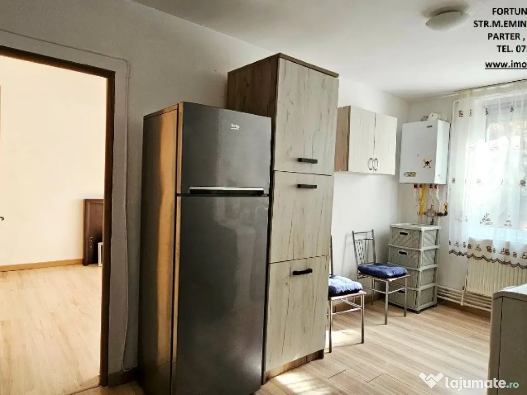 Apartament 2 camere decomandate, Precista, zona Biserica Noua 
