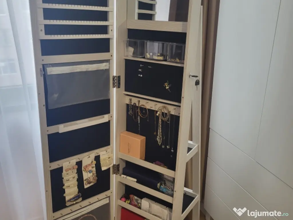 Oglinda suport bijuterii 