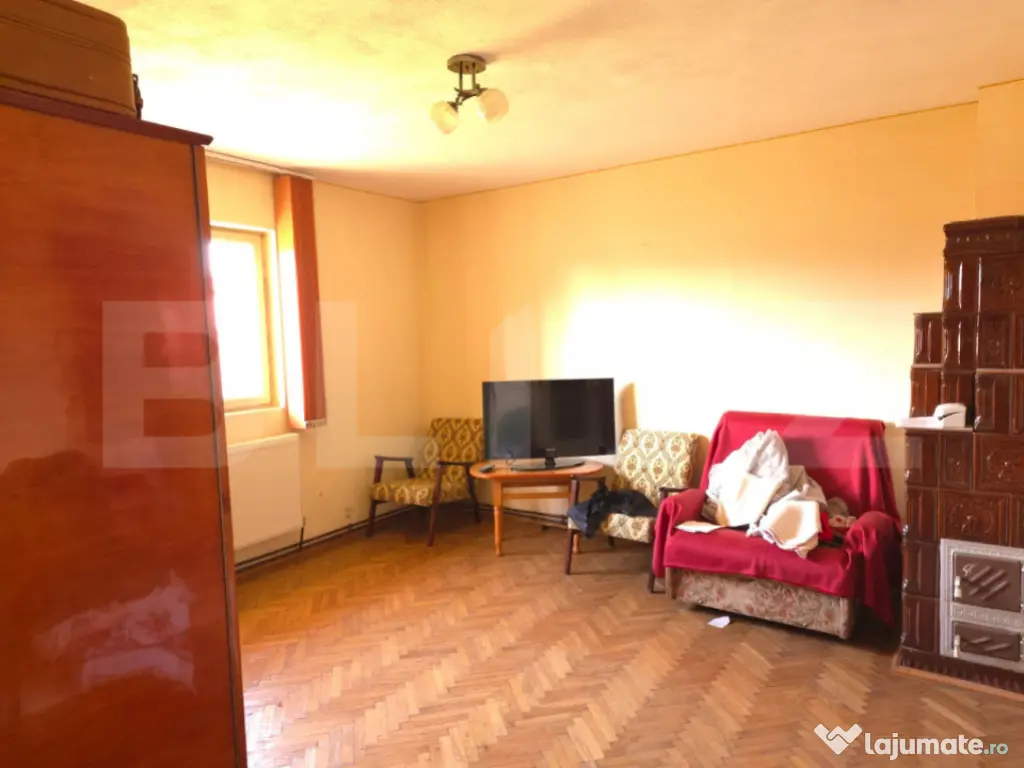 Casă P+1 teren 920 mp în Sălcuța (Titu) – 69.900E