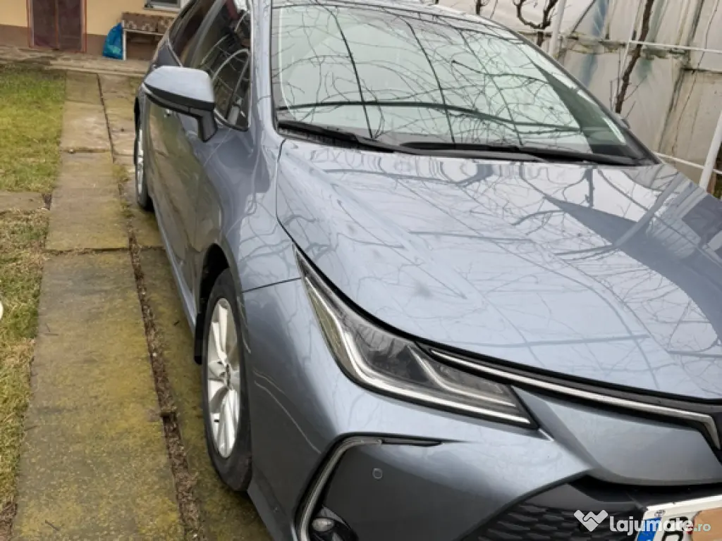 Toyota corolla hybrid 