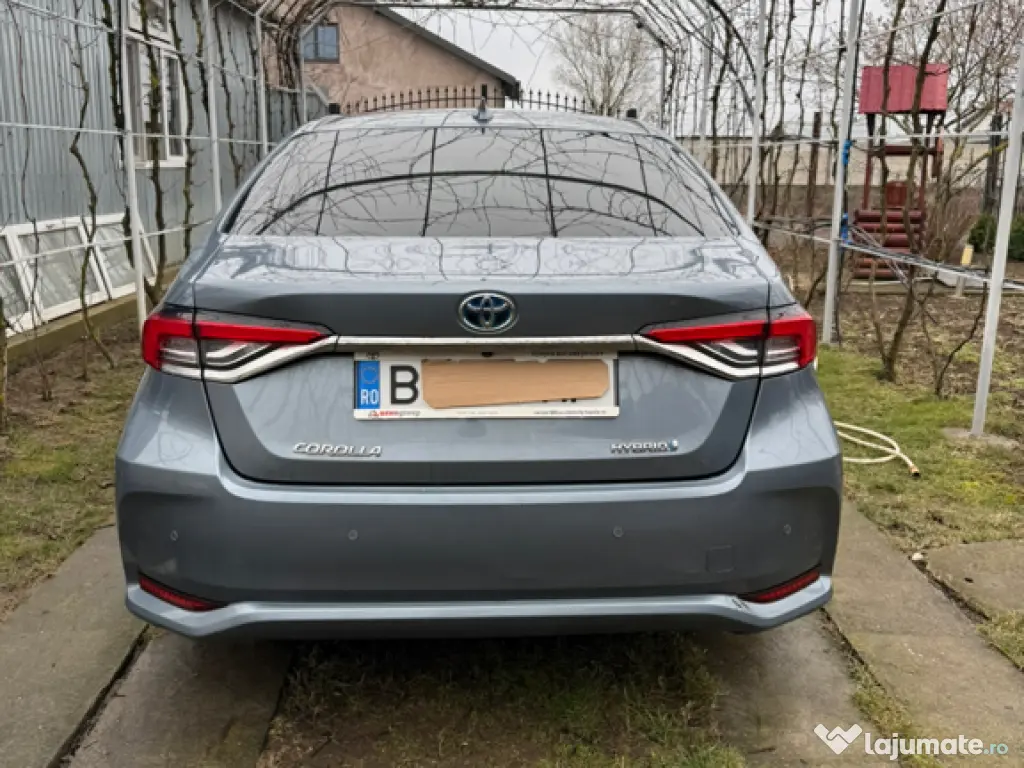 Toyota corolla hybrid 
