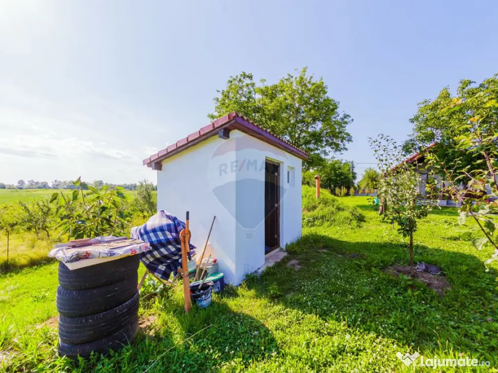 Casă cu 3 camere de vânzare