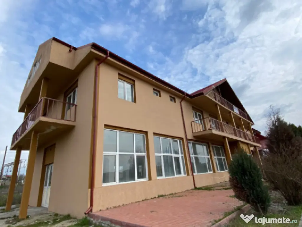 Motel de vânzare 1000 mp, P+1+M – investiție ideală 