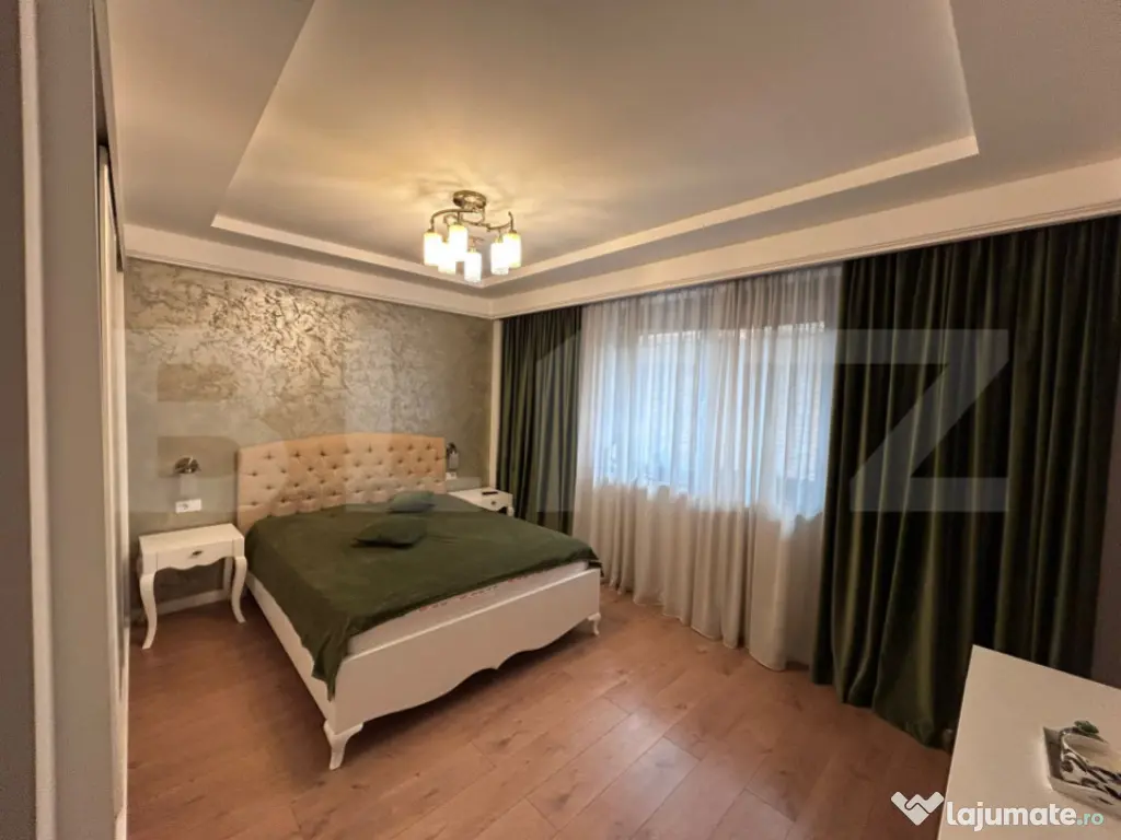 Apartament, 4 camere, 120 mp, zona centrala 