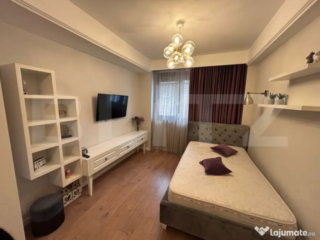 Apartament, 4 camere, 120 mp, zona centrala 