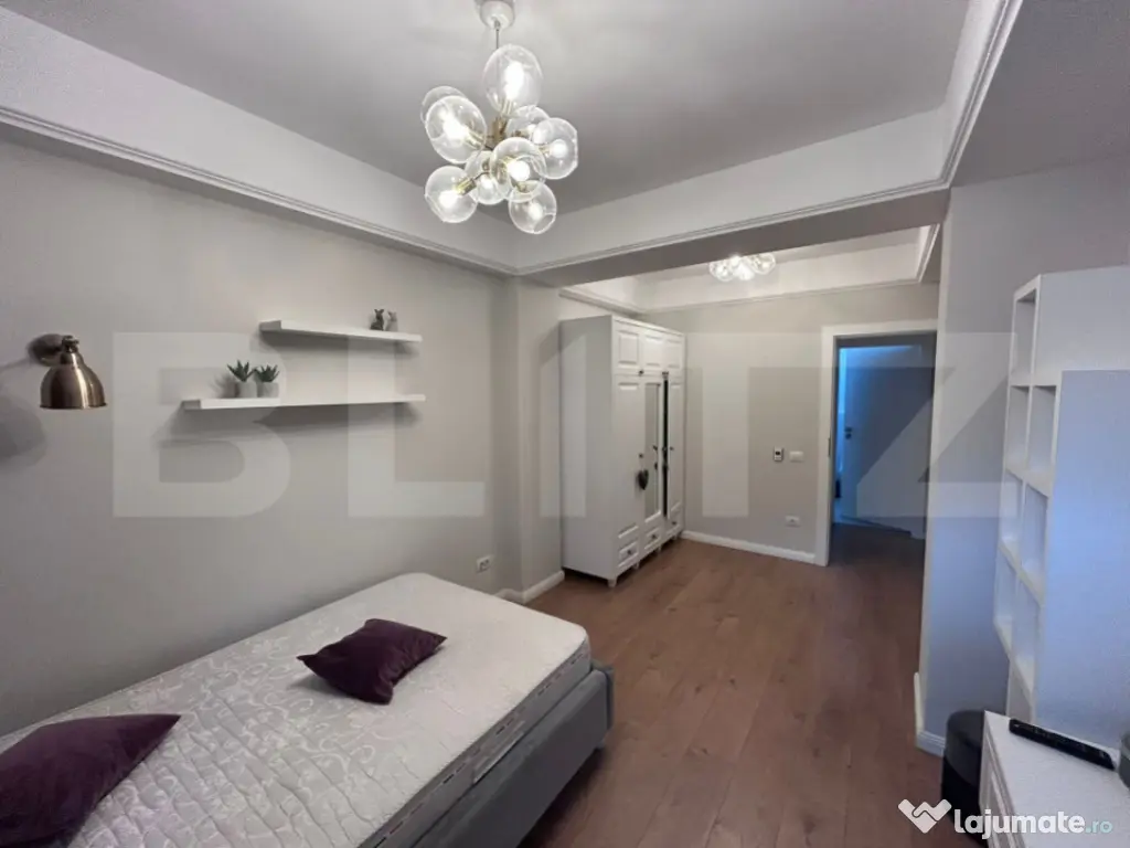 Apartament, 4 camere, 120 mp, zona centrala 