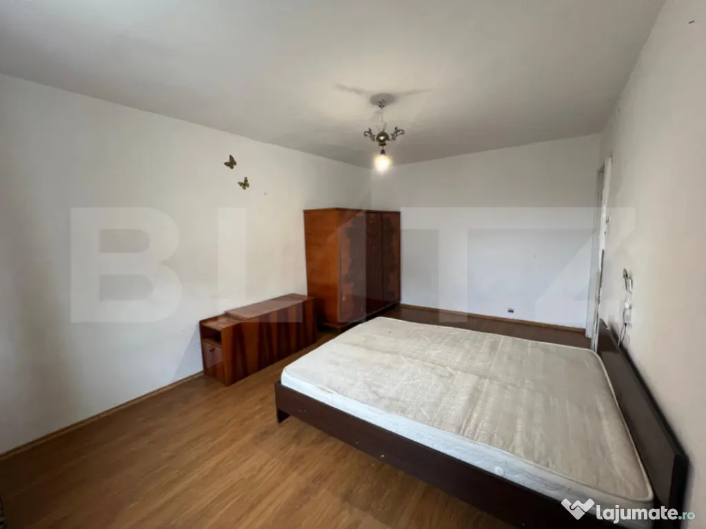 Apartament decomandat partial mobilat, 50 mp, etaj trei, zon 