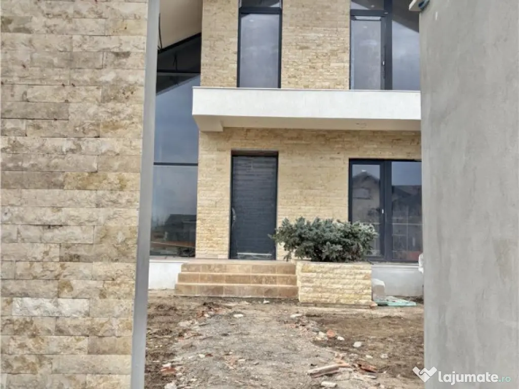 Vila moderna, unica prin design si arhitectura, la cheie, Sa