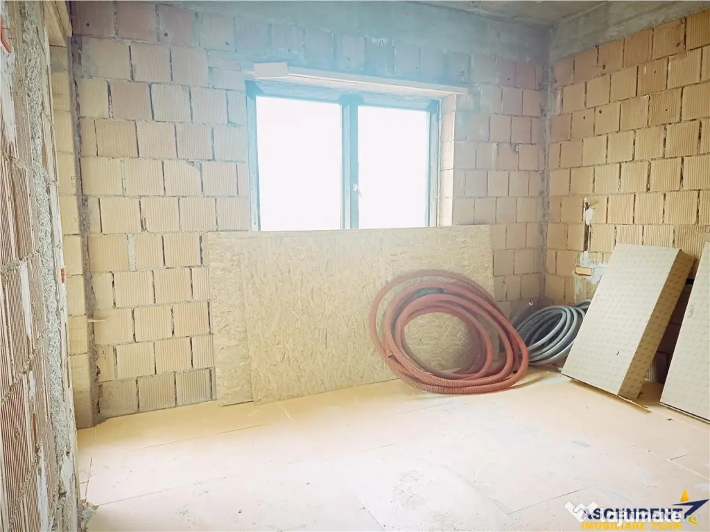 Vila moderna, unica prin design si arhitectura, la cheie, Sa