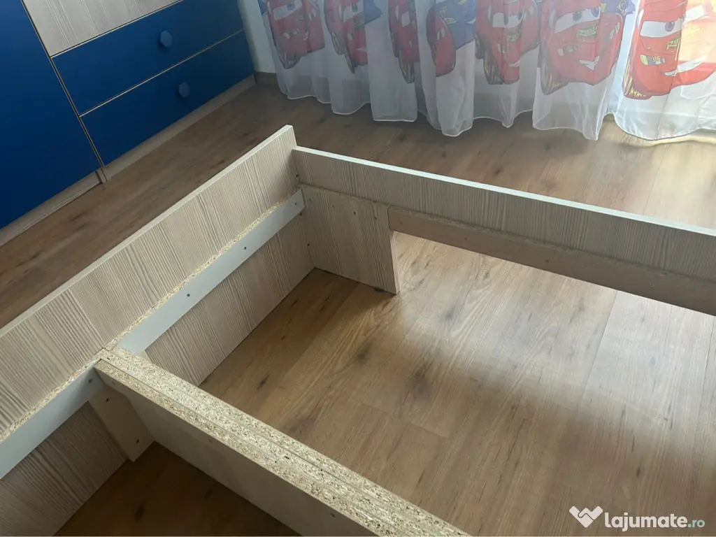 Pat dormitor cu sertare