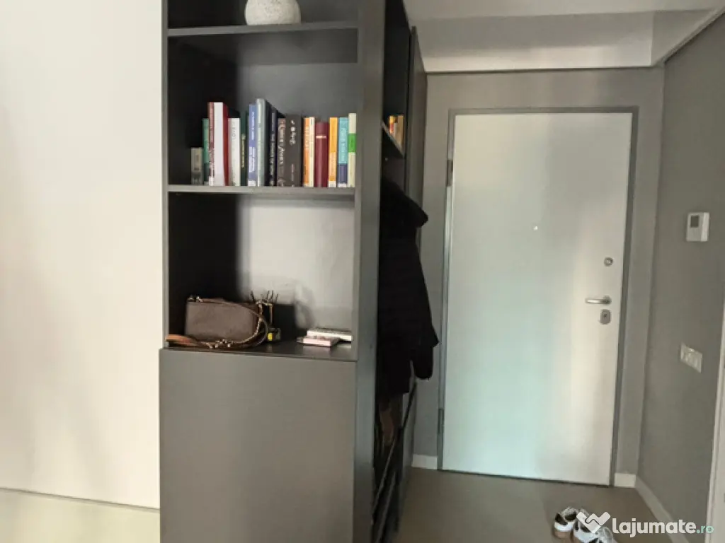 Mobila de bucatarie + hol 