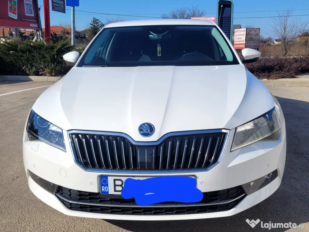 Skoda Superb 2019, berlina, DSG